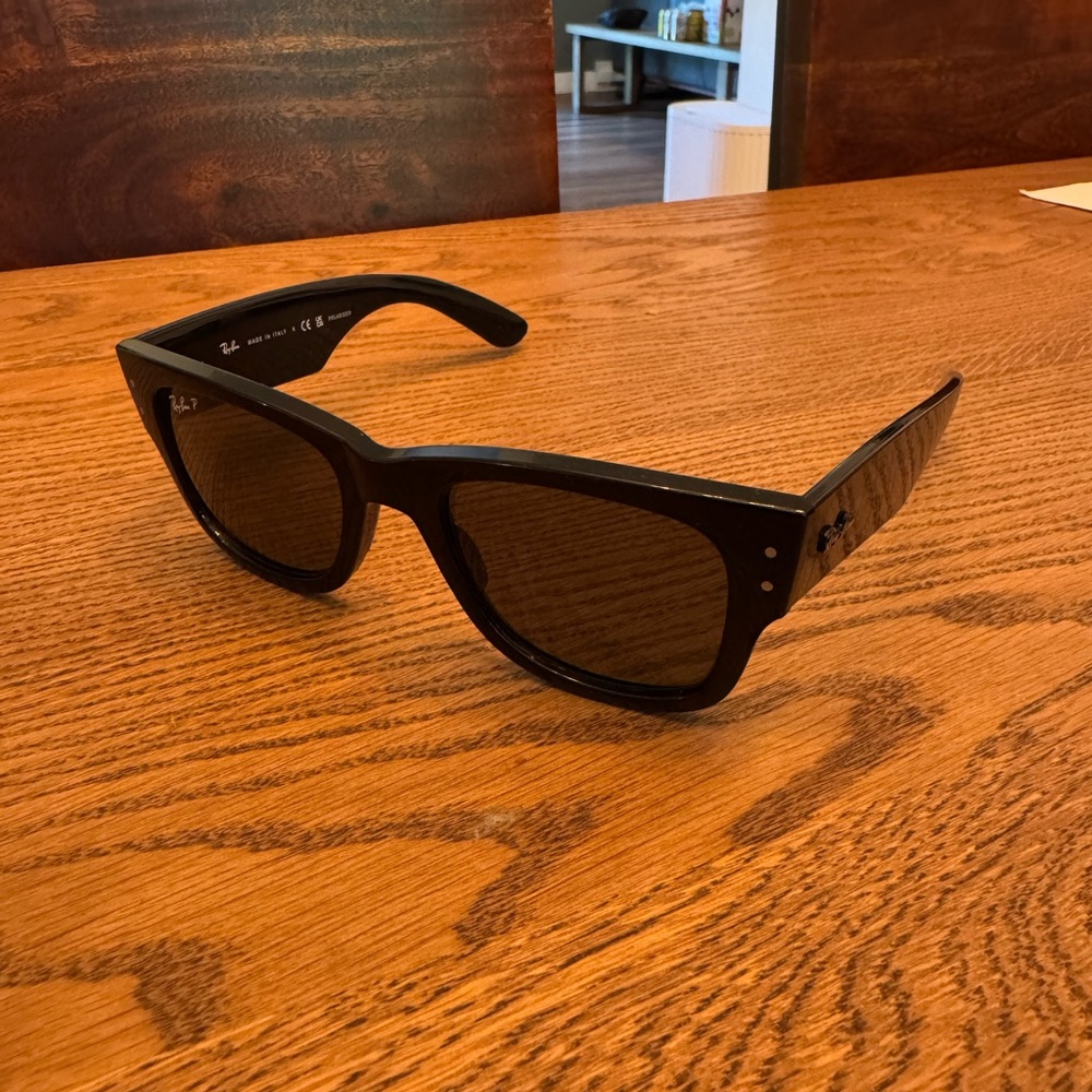 Ray-Ban Mega Wayfarer